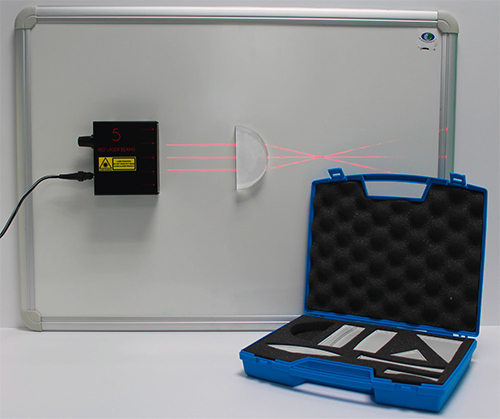 Faisceau Laser Rouge D'un Laser De Laboratoire. Photo stock